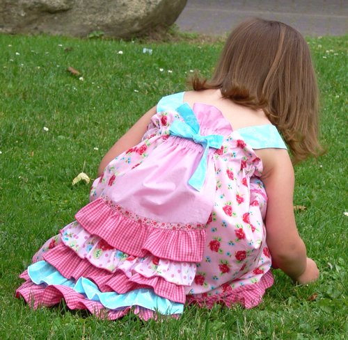 Prinzessinkleid, Schnittmuster FELIZ, farbenmix Prinzessinkleid, Schnittmuster FELIZ, farbenmix