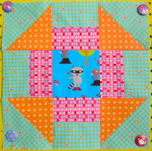 Churn Dash Februar Block - 6 Köpfe 12 Blöcke - Quilt Along  - Farbenmix 