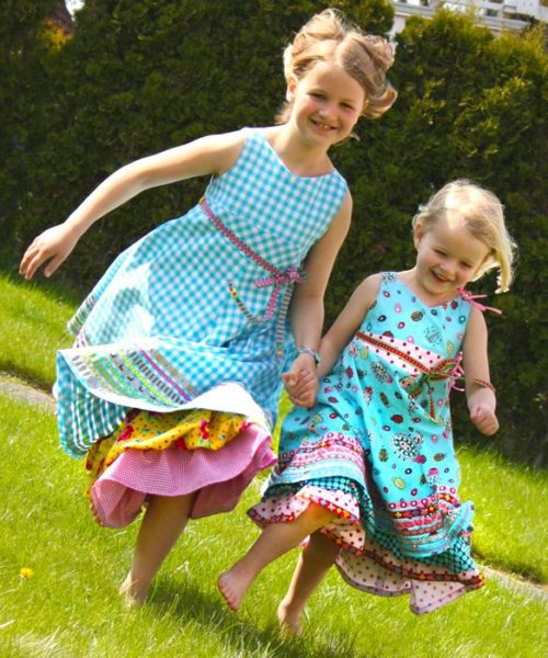 Einschulungskleid selber nähen mit Schnittmustern von farbenmix - ein Beispiel von Sandra - Unique 