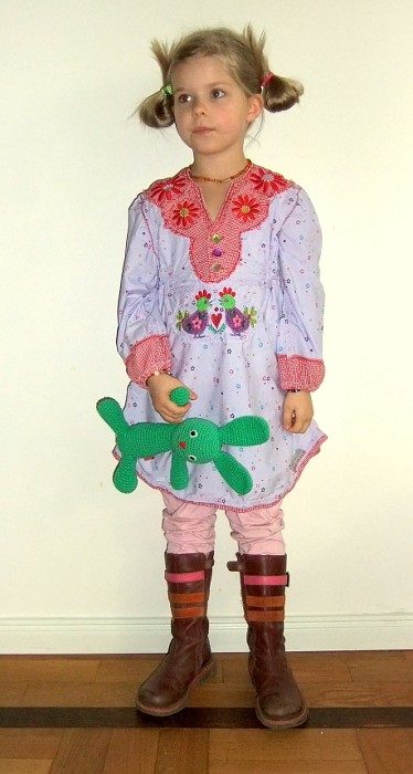 Tunika Bluse für Mädchen nähen mit dem Schnittmuster SAMMY von farbenmix 